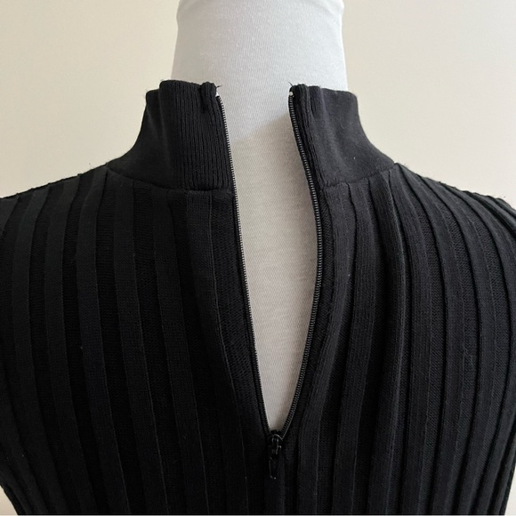 Linea Bosh Knit-Mock Neck Sleeveless Tank~Size M~Black~Ribbed Fabric - Picture 9 of 10